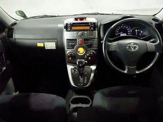 TOYOTA RUSH 2009