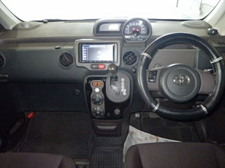 TOYOTA SPADE 2012