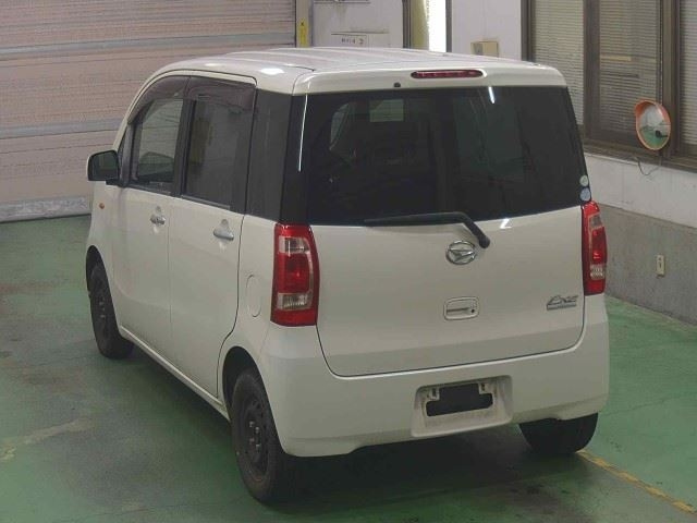 DAIHATSU TANTO EXE 2010