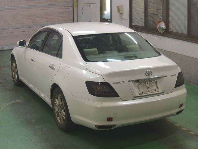 TOYOTA MARK X 2009