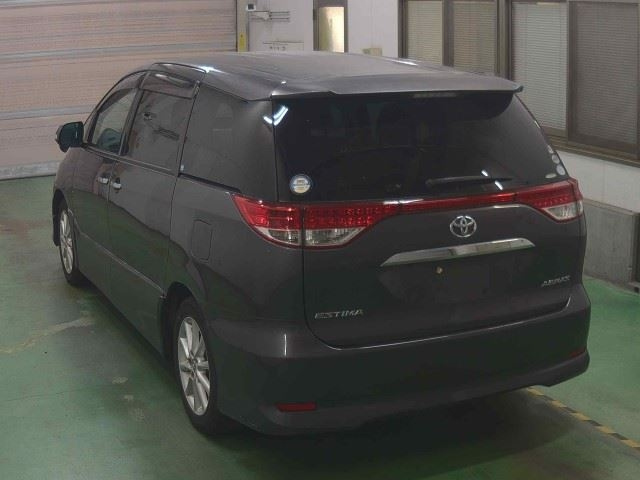 TOYOTA ESTIMA 2011