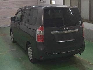 TOYOTA NOAH 2008