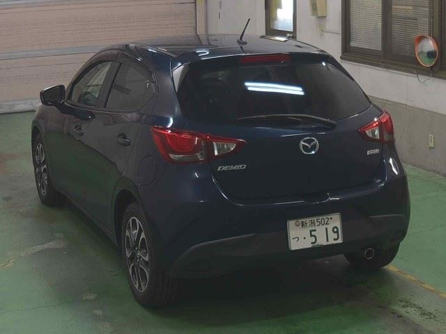 MAZDA DEMIO 2015