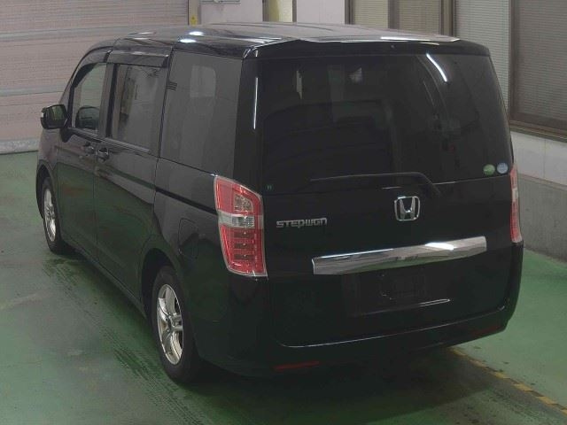 HONDA STEP WAGON 2012