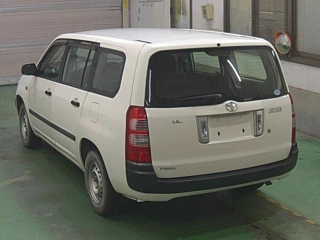 TOYOTA SUCCEED 2013