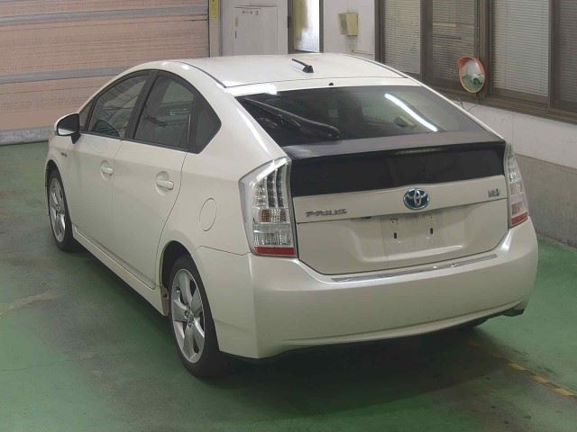 TOYOTA PRIUS 2010