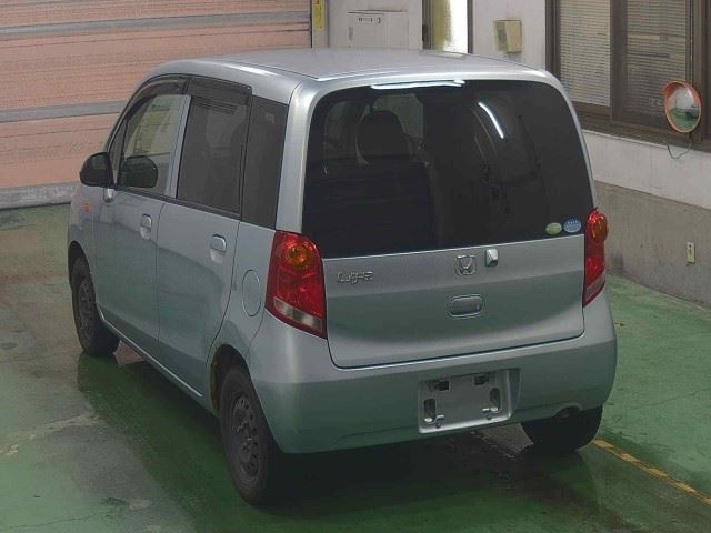 HONDA LIFE 2010