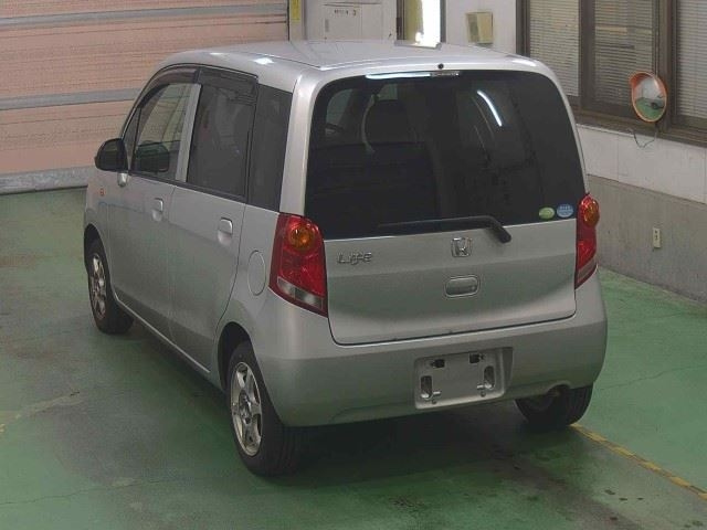 HONDA LIFE 2011