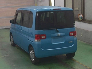 DAIHATSU TANTO 2008