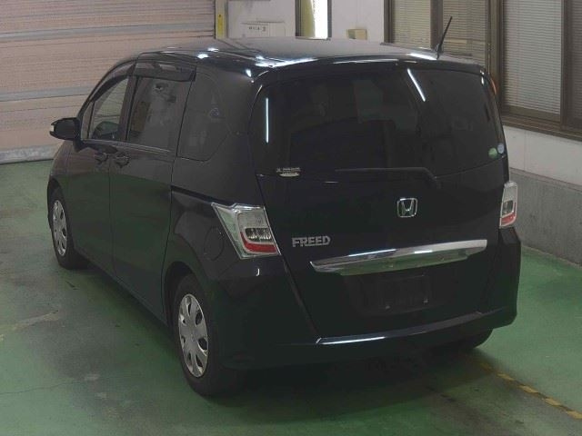 HONDA FREED 2012