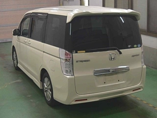 HONDA STEP WAGON 2010