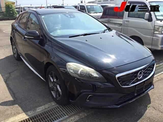 VOLVO V40 2014