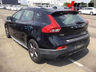 VOLVO V40 2014