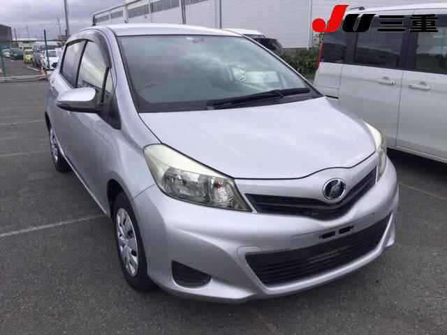 TOYOTA VITZ 2014