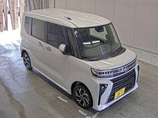 DAIHATSU TANTO 2024