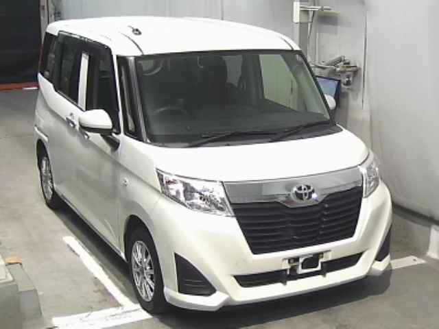 TOYOTA ROOMY 2016