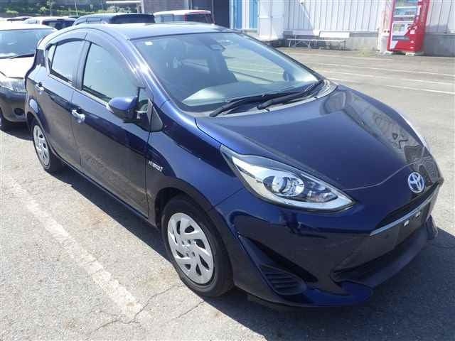 TOYOTA AQUA 2018