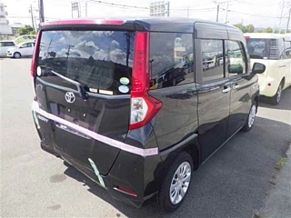 TOYOTA ROOMY 2019