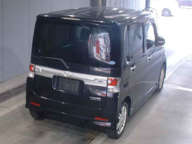 DAIHATSU TANTO 2009