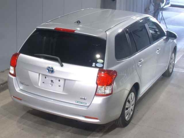TOYOTA COROLLA FIELDER 2013