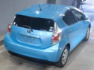 TOYOTA AQUA 2013