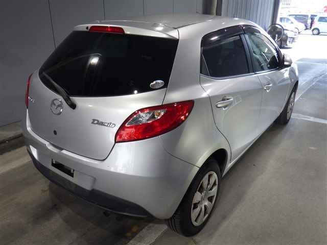 MAZDA DEMIO 2011