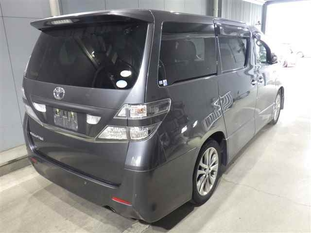 TOYOTA VELLFIRE 2010
