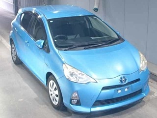 TOYOTA AQUA 2013