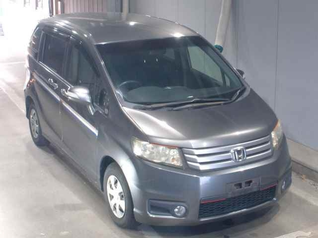 HONDA FREED 2013