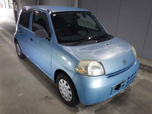 DAIHATSU ESSE 2010