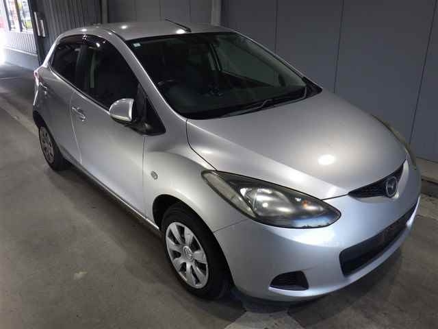 MAZDA DEMIO 2011