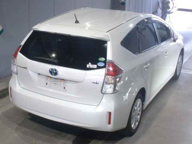 TOYOTA PRIUS ALPHA 2020
