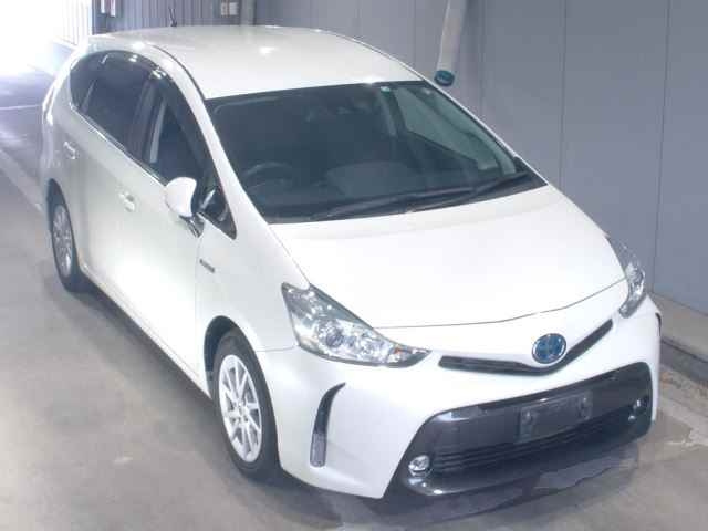 TOYOTA PRIUS ALPHA 2020