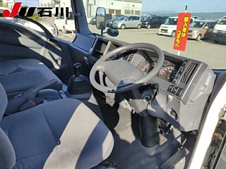 ISUZU ELF 2012