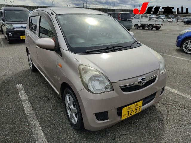 DAIHATSU MIRA 2010