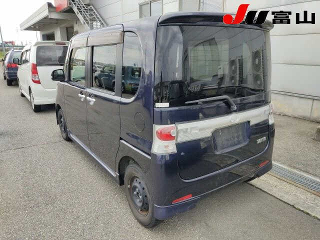 DAIHATSU TANTO 2009