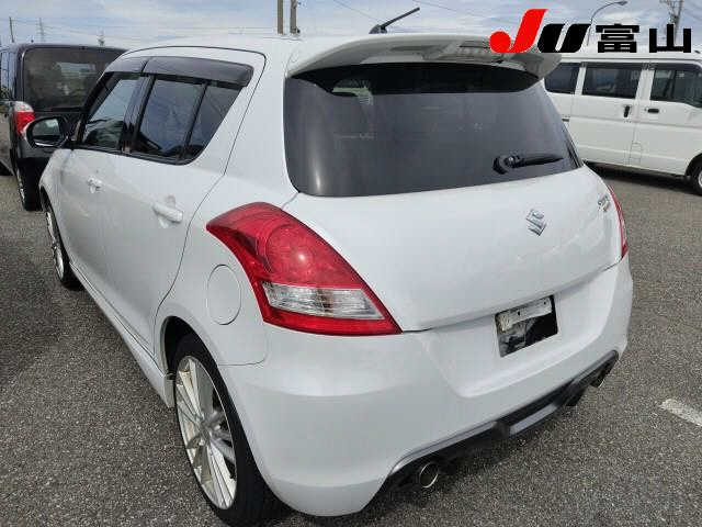 SUZUKI SWIFT 2013