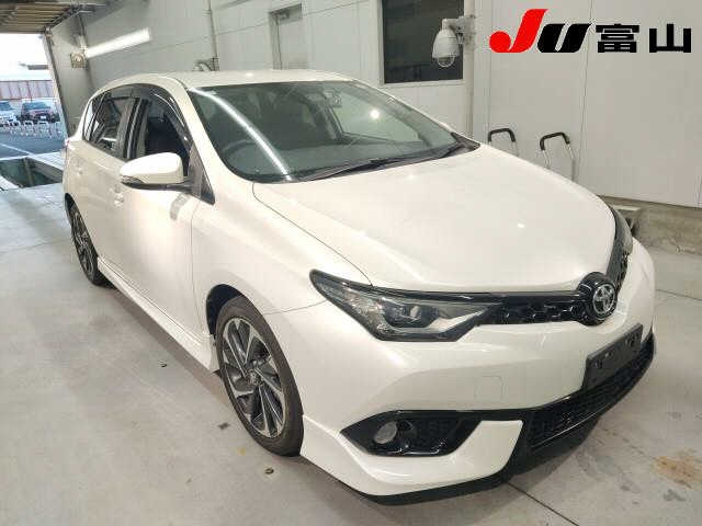 TOYOTA AURIS 2017