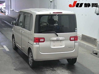 DAIHATSU TANTO 2010