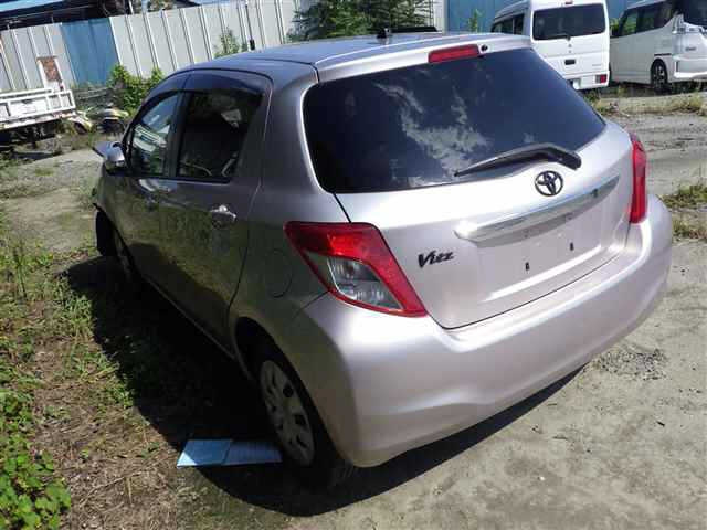 TOYOTA VITZ 2012