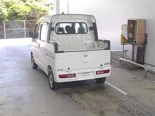 DAIHATSU HIJET VAN 2017