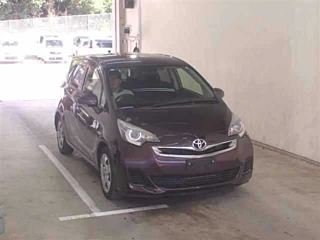 TOYOTA RACTIS 2014