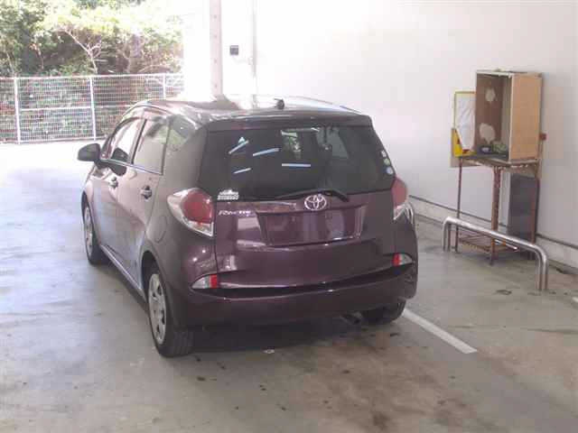 TOYOTA RACTIS 2014