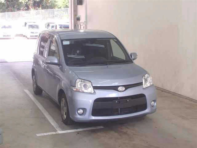TOYOTA SIENTA 2011