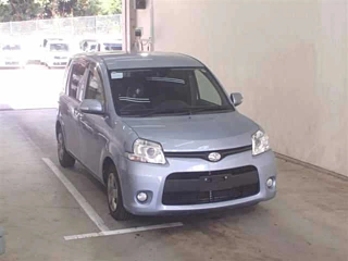 TOYOTA SIENTA 2011