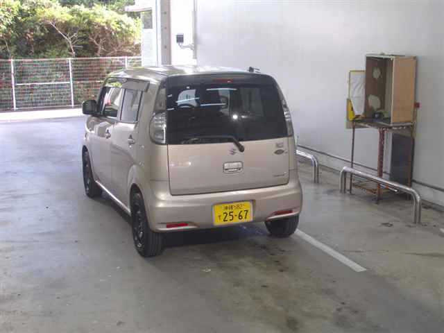 SUZUKI MRWAGON 2013