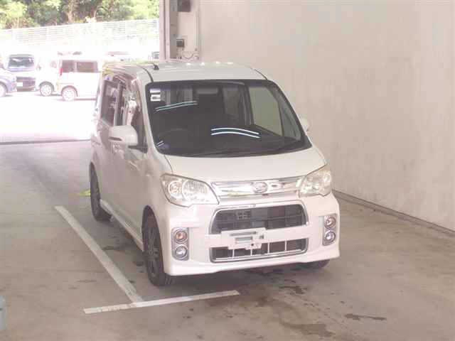 DAIHATSU TANTO 2012