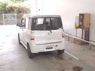 DAIHATSU TANTO 2012