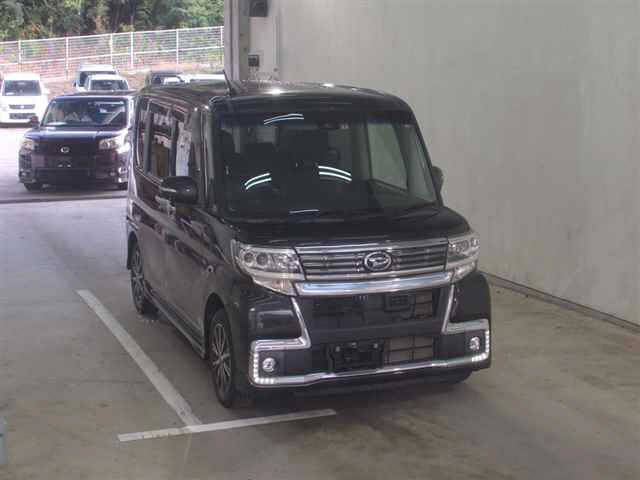 DAIHATSU TANTO 2016