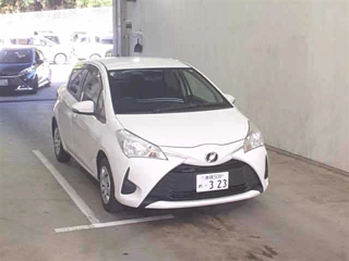 TOYOTA VITZ 2017